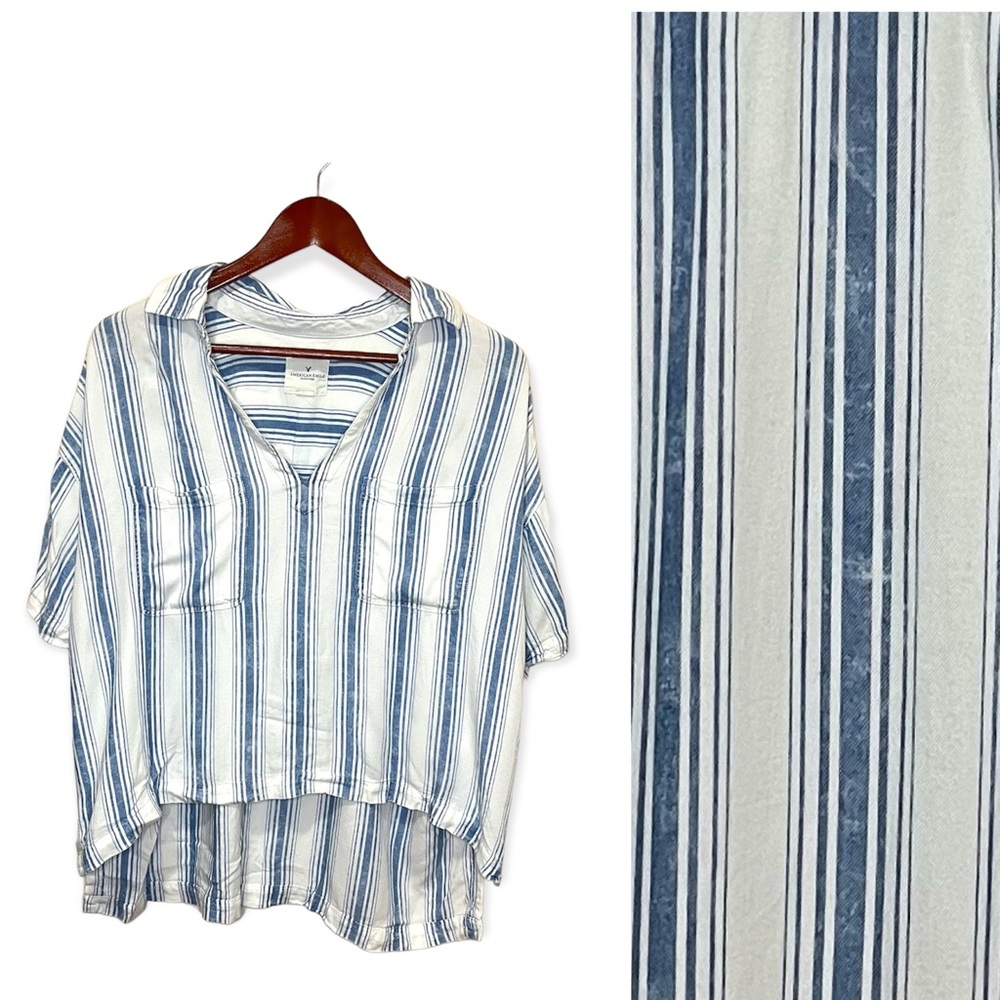 American Eagle outfitters striped cropped V-neck short sleeved shirt Size XL